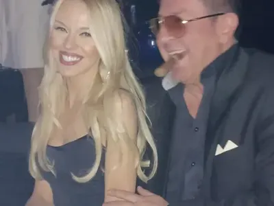 Натали Трифонова се гушка с Жоро Френски