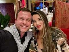 Ненчо качи гаджето на камила