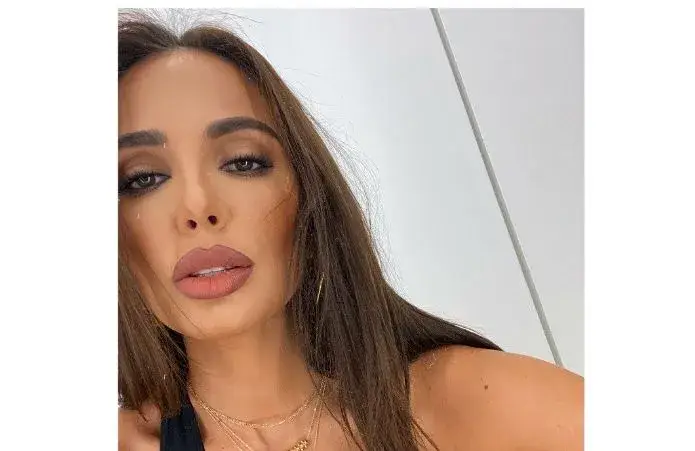 Николета Лозанова пропищя! Хакнаха моделката, раздават фалшиви награди