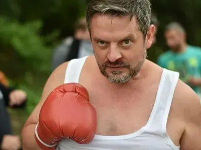 Парушев от „Ол инклузив” арестуван с бате Енчо