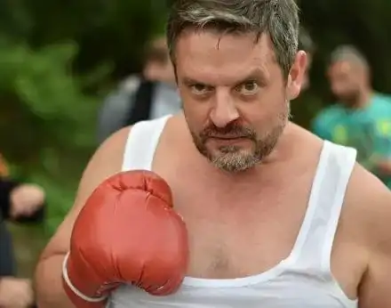 Парушев от „Ол инклузив” арестуван с бате Енчо