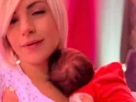 Поли Генова кръстила детето на Леа Иванова