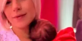 Поли Генова кръстила детето на Леа Иванова