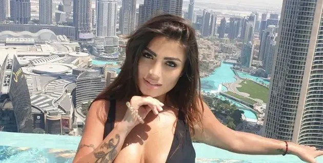 Роберто Карлош сваля нашата Драгана (СНИМКИ)