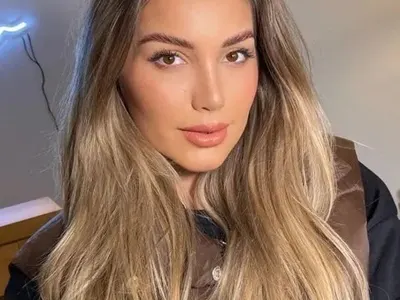 След развода: Алекс оставя Петканов гол като пушка!