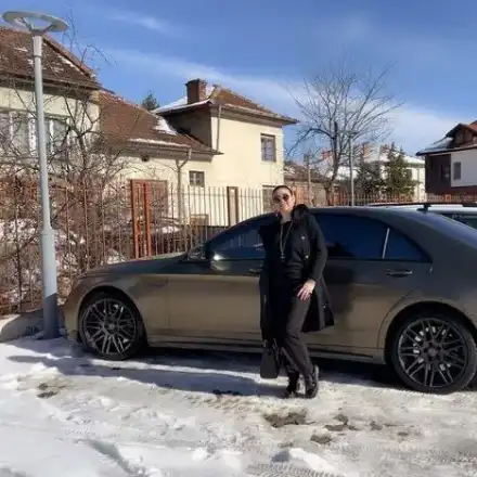 Софи Маринова се похвали с нова кола! Гринго не пести пари за любимата си