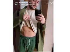 Стефан Илчев си сложи плочки на корема с операция