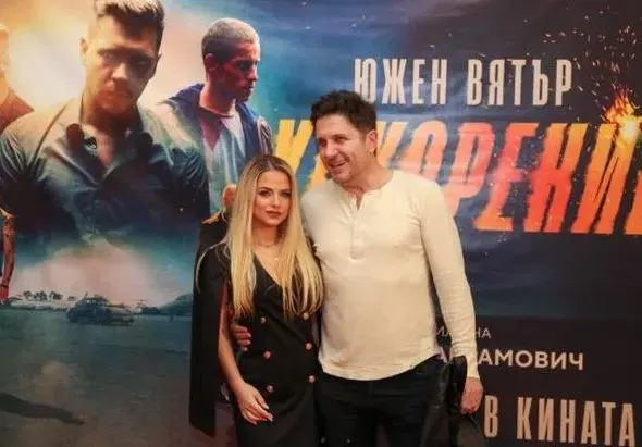 Това ли е новото гадже на Асен Блатечки?