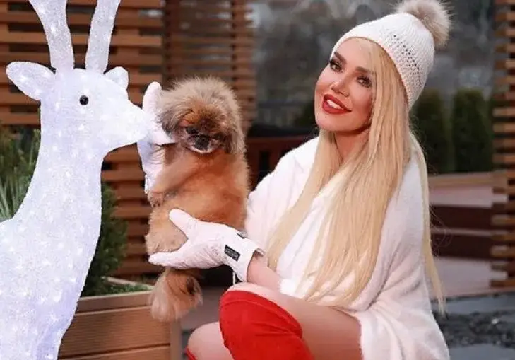 Ваня Червенкова не се разделя с... Урната с праха на кучето си!