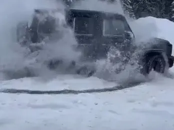 Вижте как Ариа събра погледите в Банско (Видео)