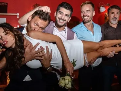 Всички искат Диляна Попова