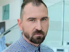 Карантинираха шеф Токев в затвора, влязъл болен зад решетките