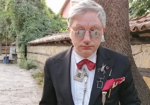 Заплашват племенницата на Денди: В ада са ти запазили място!