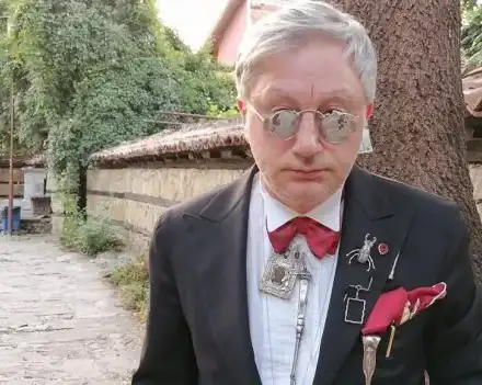 Заплашват племенницата на Денди: В ада са ти запазили място!