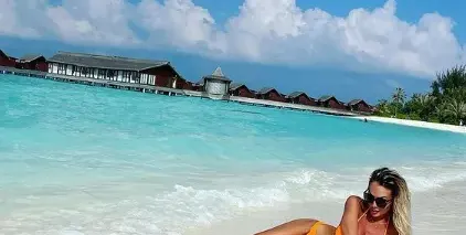 Златка и Благой пръснаха 15 бона на Малдивите