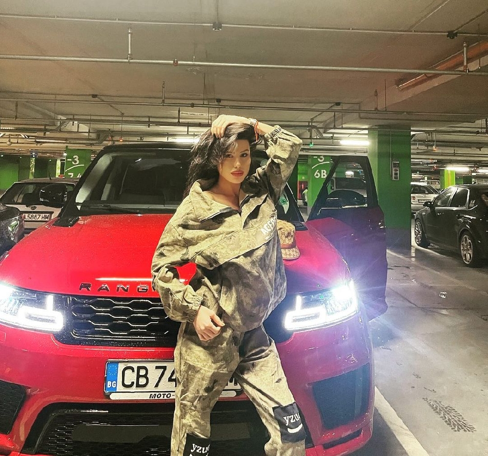 Джамбази крадат колата на Радинела Чушева! Миската: Ще гният в затвора