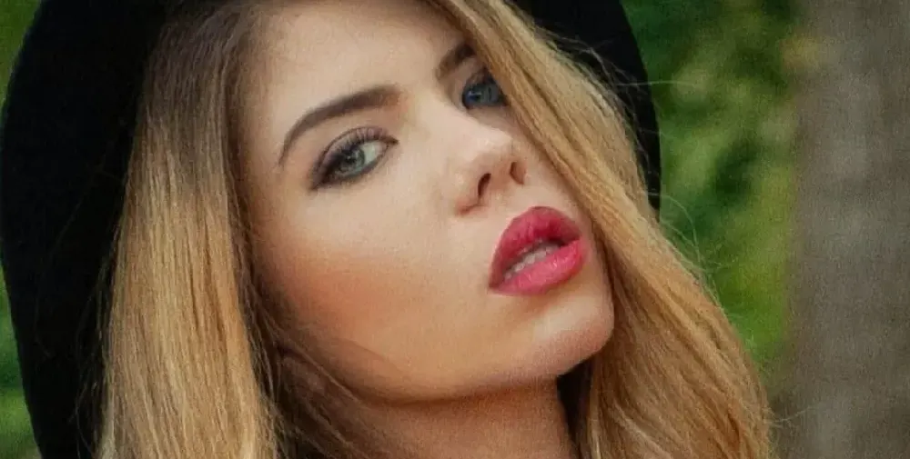 Актрисата Анастасия Левордашка: След снимки останах без дрехи на полето! Мъж на кон си изкарал акъла