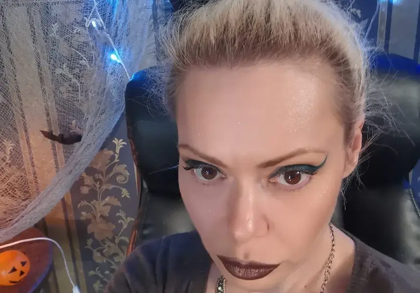 Албена Вулева пак ще работи в Кипър