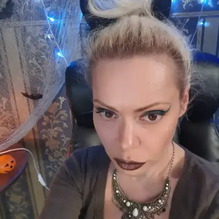 Албена Вулева пак ще работи в Кипър