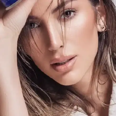 Алекс Богданска с нова промяна! Харесва ли ви?