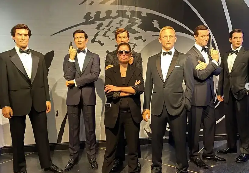 Алекс Сърчаджиева пусна корем