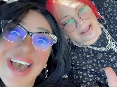 Анита Мейзер вози Милена Славова в Лас Вегас