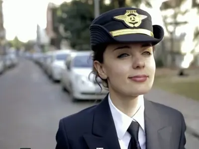 Бг пилотката на най-големия самолет стана майка