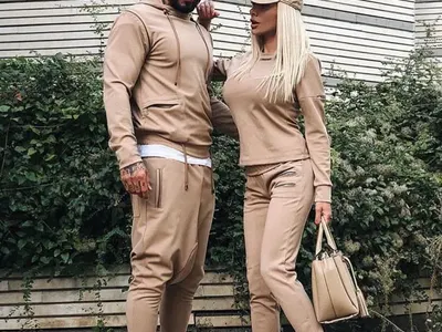 Благо кръшнал на  Русата Златка  с хостеса