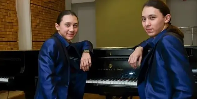 Болест препъна Хасан и Ибрахим в музикален конкурс