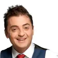 Цецко от „Семейни войни” си присажда коса