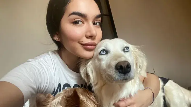 Дъщерята на Бони спаси улично куче