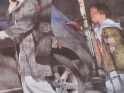 Диляна Попова е примерна майка! (Папарашки снимки)