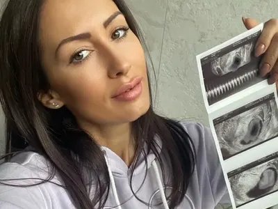 Джена излиза в майчинство