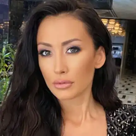 Джена празнува 15 години на сцена, но без концерт