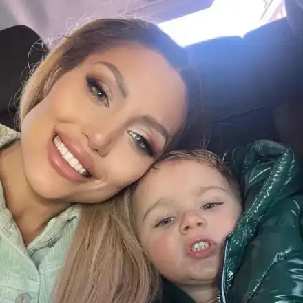 Джулиана Гани най-накрая се видя с детето си