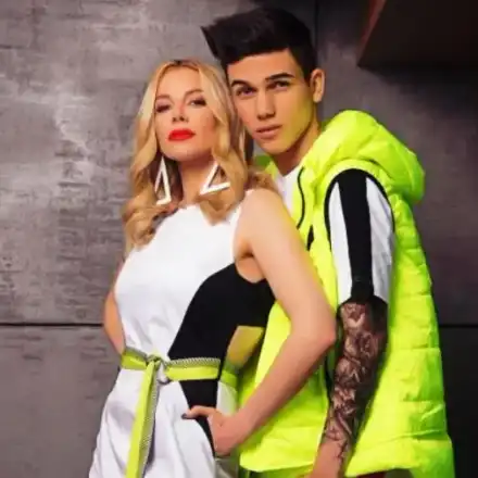 Емилия дала 150 бона за клипа си с  Денис Теофиков