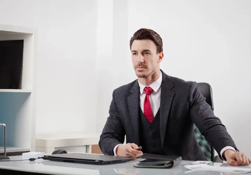 Ергенът Виктор става водещ  в Би Ти Ви