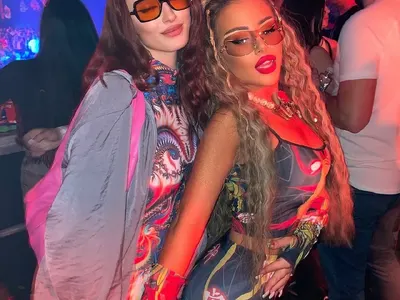 Гери-Никол се натиска с Алма и Дара (СНИМКИ)