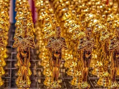 Глухоням актьор ще пише история на тазгодишните Оскари