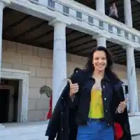 Яна Маринова помага на млади колеги в Тайланд