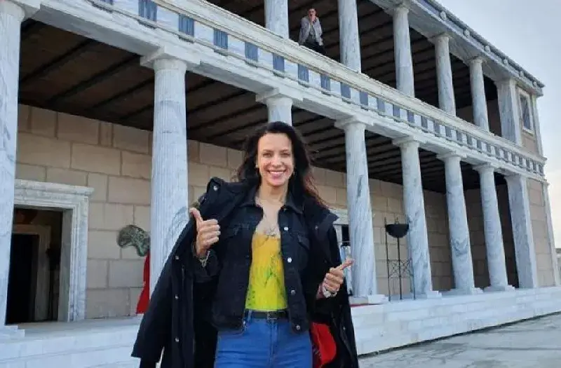 Яна Маринова помага на млади колеги в Тайланд