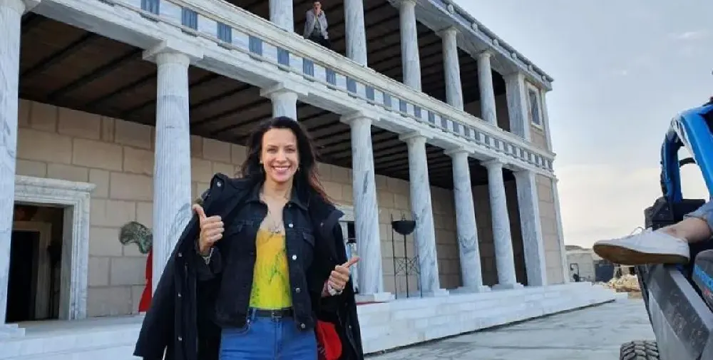 Яна Маринова помага на млади колеги в Тайланд