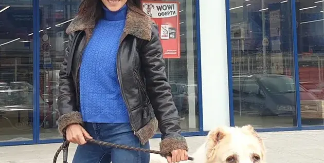 Яна Маринова разхожда санбернар в планината (Фото)
