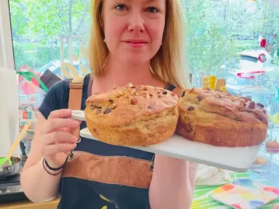 Жената на Кирил Петков си търси хора за сладкарницата