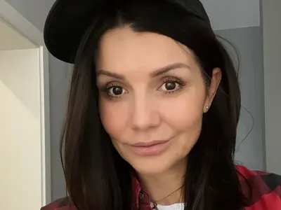 Кали е готова  да роди още  едно дете на млад фармацевт