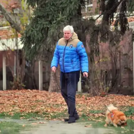 Kраси Минев сърба шкембе за обяд