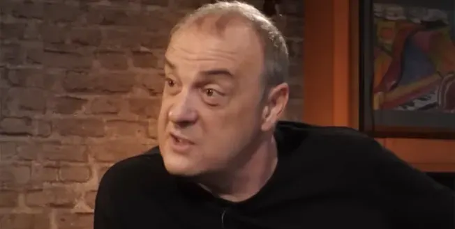 Краси Радков от ученик имитира Тодор Живков