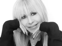 Лили прибра 200 бона от ВИП местата в София, разпродаде билетите за девет града