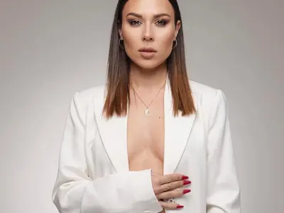 Лорд Евгени Минчев: Анелия дава грешни сигнали с латекс, Златка „черната“ се готви за пиколо + още и СНИМКИ