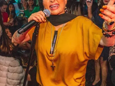 Лорд Евгени Минчев: DJ  Дамян цепи мрака с коланче, Софи облечена в цвят „мусака“ и още + СНИМКИ